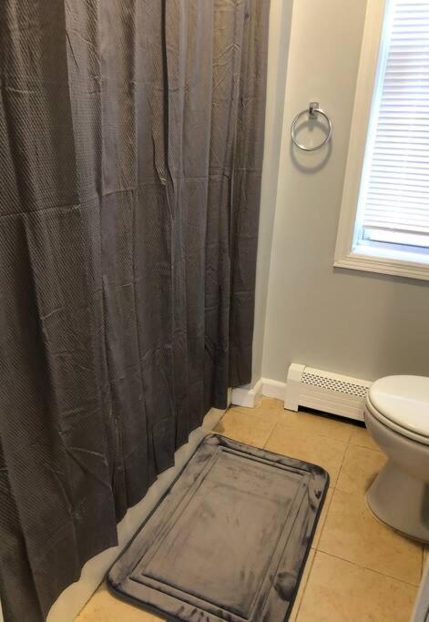 Private 2-Bedroom With Free Parking And Direct Bus To Nyc Manhattan Only 2 Blocks Away Linden Dış mekan fotoğraf