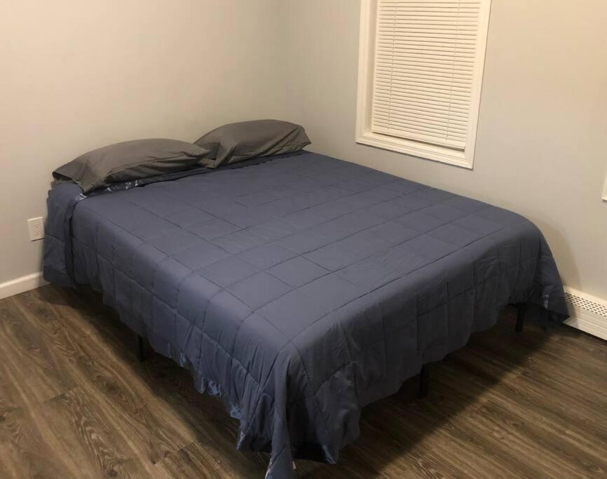 Private 2-Bedroom With Free Parking And Direct Bus To Nyc Manhattan Only 2 Blocks Away Linden Dış mekan fotoğraf