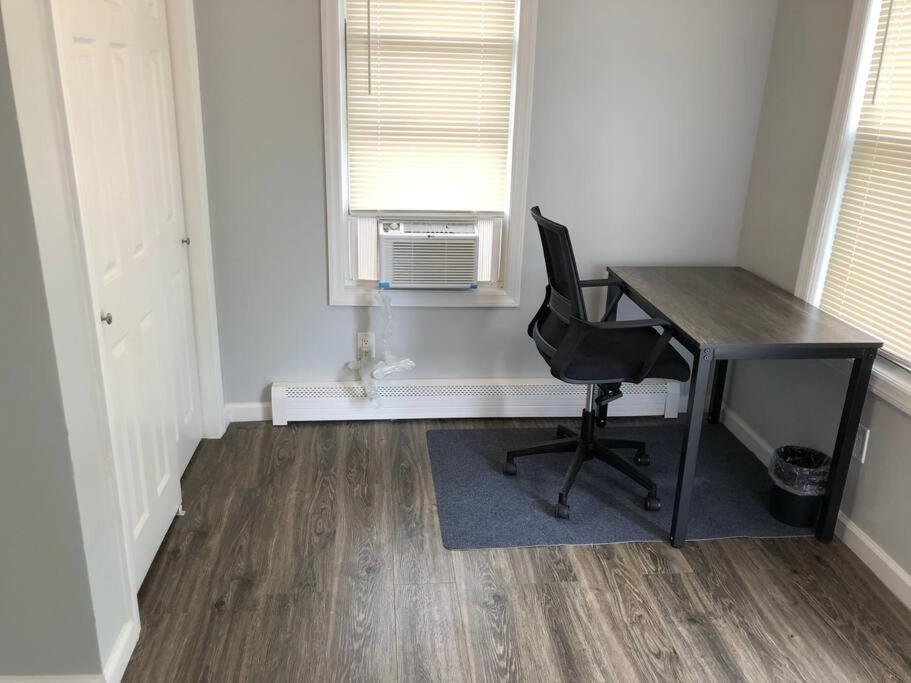 Private 2-Bedroom With Free Parking And Direct Bus To Nyc Manhattan Only 2 Blocks Away Linden Dış mekan fotoğraf